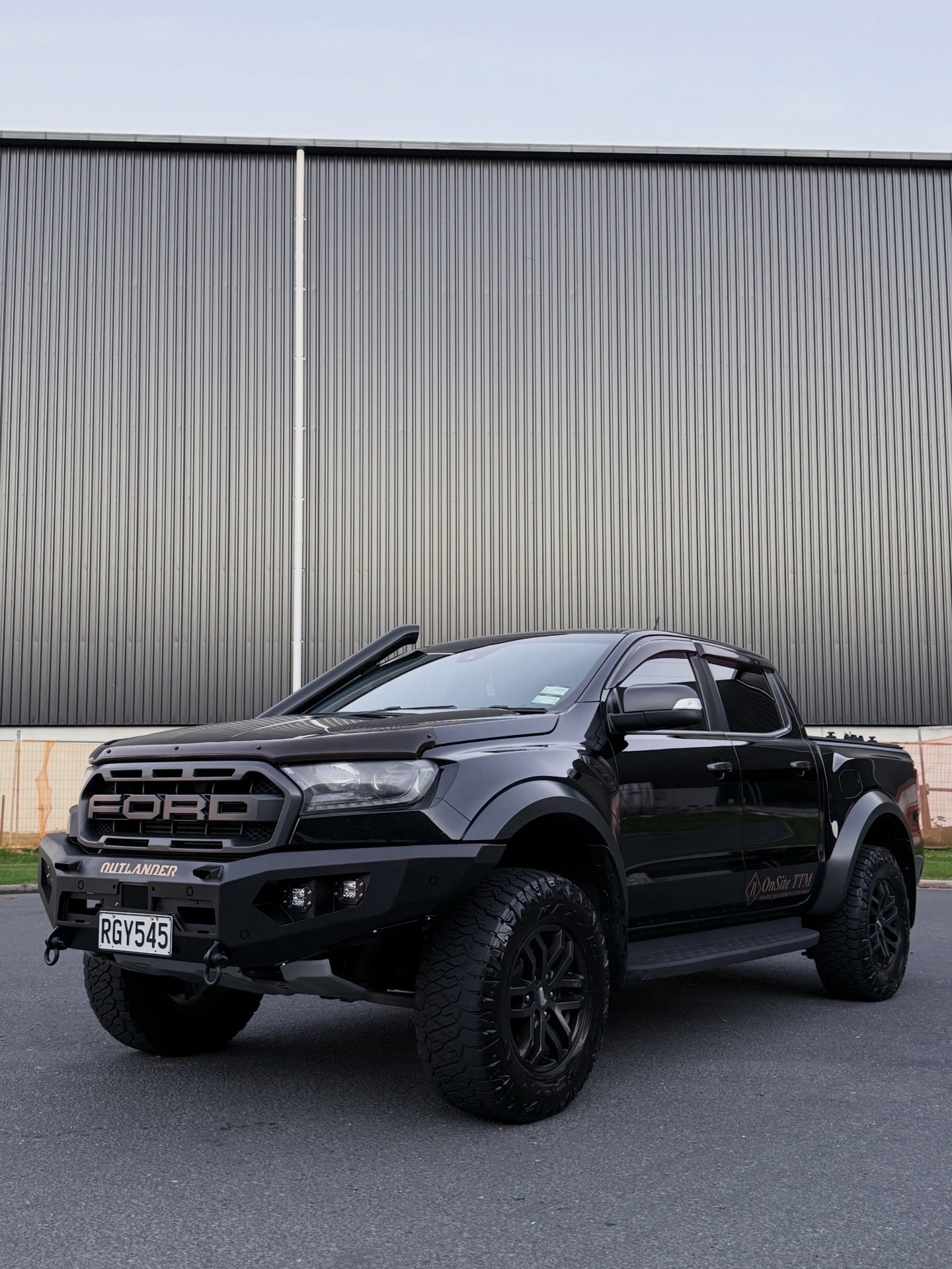 Ford Ranger Raptor | Loopless