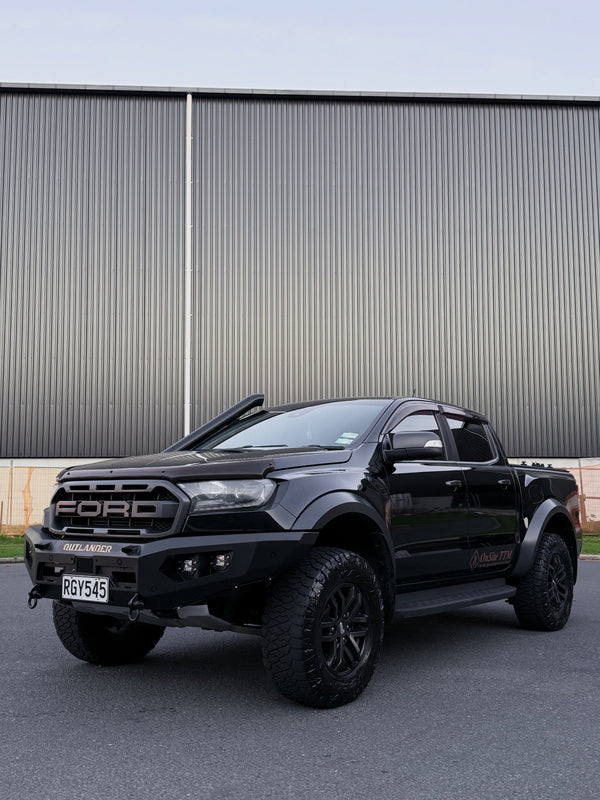 Ford Ranger Raptor | Loopless