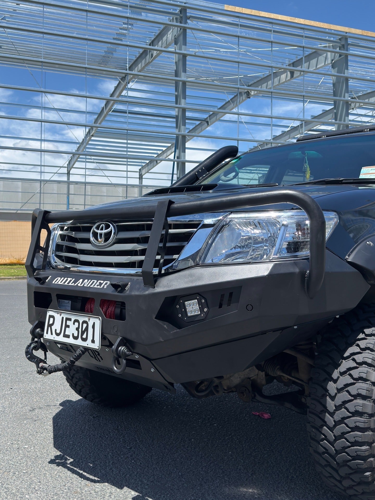 Toyota Hilux 2011-2015 Bull Bar | Loop