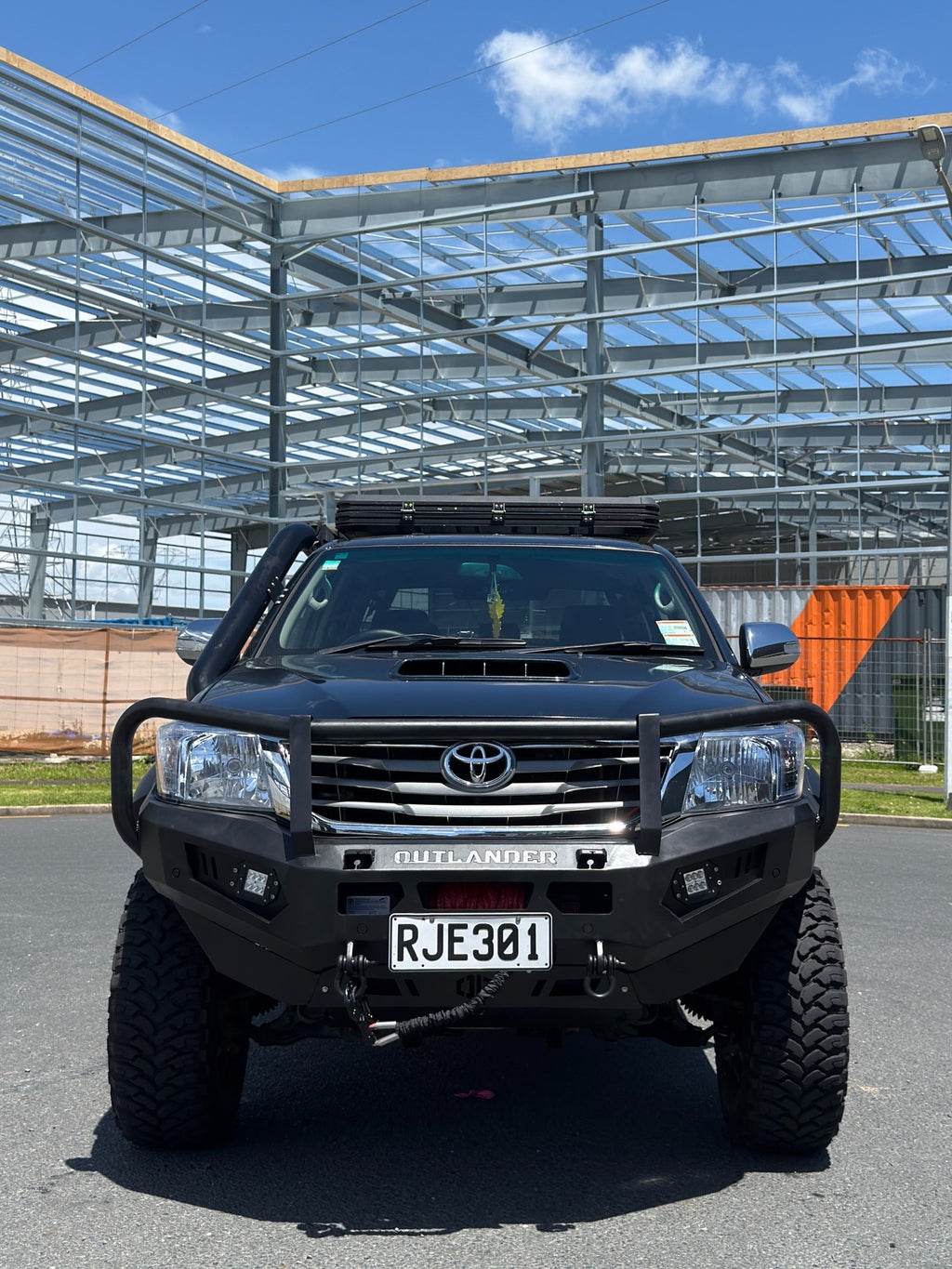 Toyota Hilux 2011-2015 Bull Bar | Loop