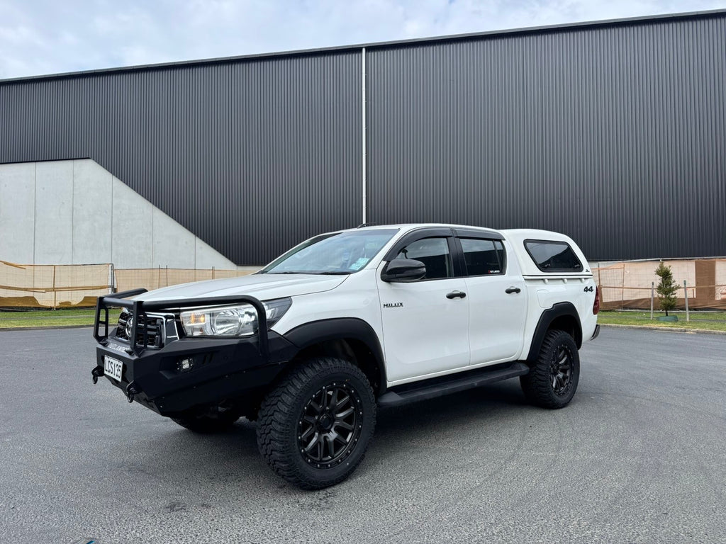 Toyota Hilux 2015 - 2020 Bull Bar | Loop