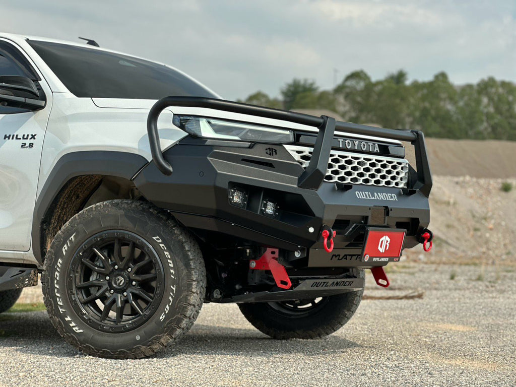 Toyota Hilux Travo 2026 Bull Bar | Loopless