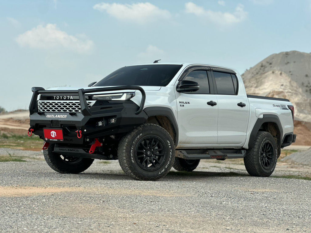 Toyota Hilux Travo 2026 Bull Bar | Loopless